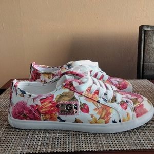 G by Guest Floral 💐